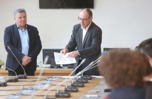 SEZNANITEV VOJAŠKIH OBVEZNIKOV Z VOJAŠKO DOLŽNOSTJO 22 FOTO LJUBO VUKELIČ